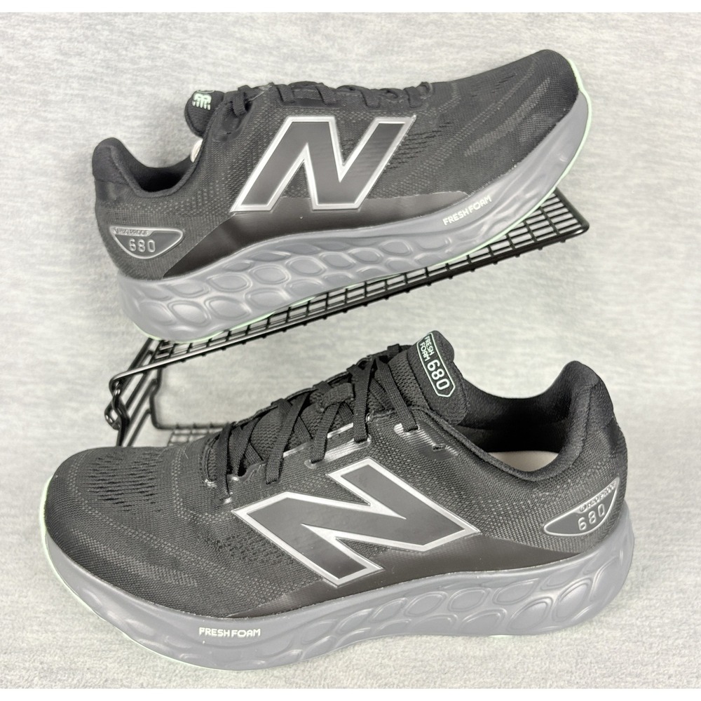 New Balance Fresh Foam 680 v8 Running Sneakers Mens 9 M Black Grey Waterproof
